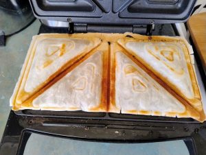 Jaffle Curry Puffs - Step 6